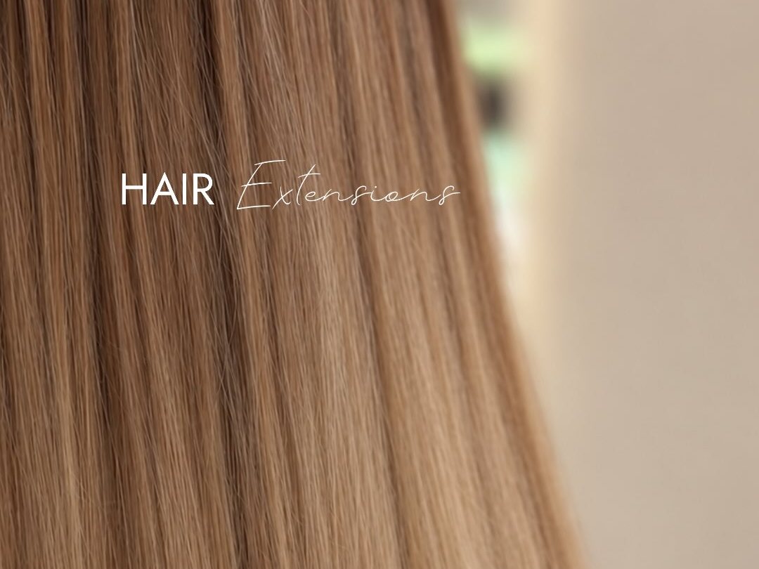 Colour-matched hair extensions with keratin bonds