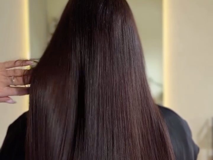 Lengthening short hair with keratin bonds